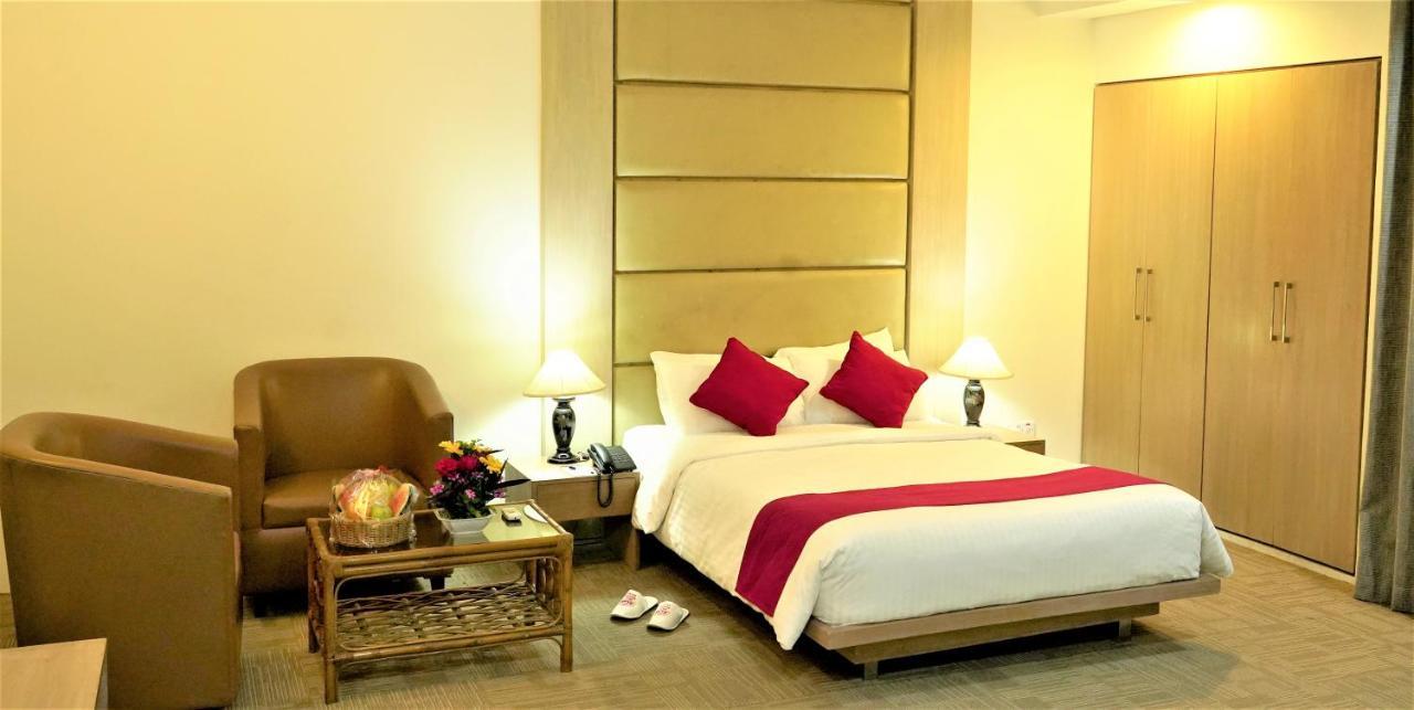 Asia Pacific Hotel Dhaka Exterior photo