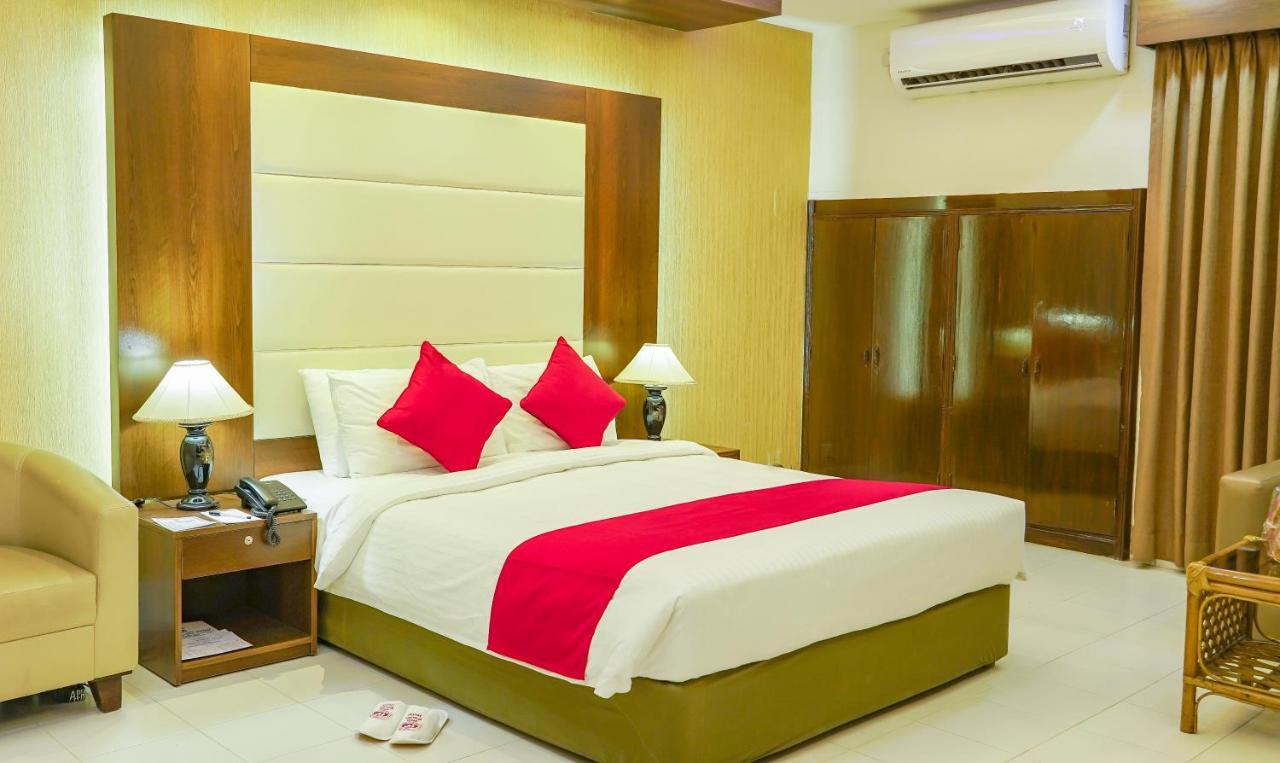 Asia Pacific Hotel Dhaka Exterior photo