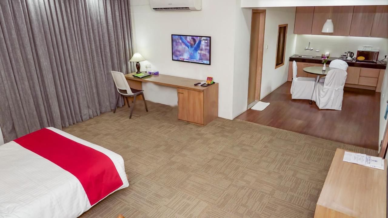 Asia Pacific Hotel Dhaka Exterior photo