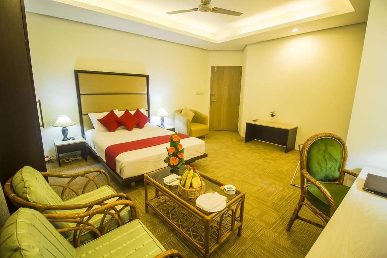 Asia Pacific Hotel Dhaka Exterior photo